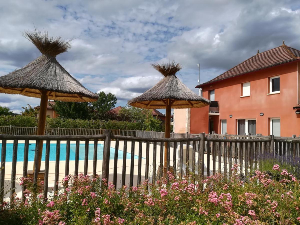 Chezvero46 residence claire rive avec piscine, wifi et vélos Prayssac Exterior foto